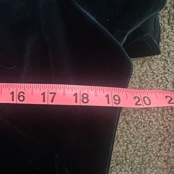 White House Black Market Velvet Embroidered Shift Dress Classic Cocktail Chic - Picture 8 of 8